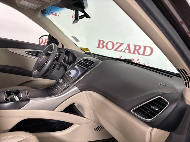 Used 2019 Lincoln Nautilus FWD image 17