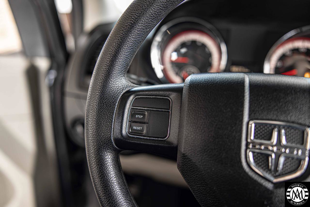 Used 2017 Dodge Grand Caravan SE w/ Power Window Group image 12