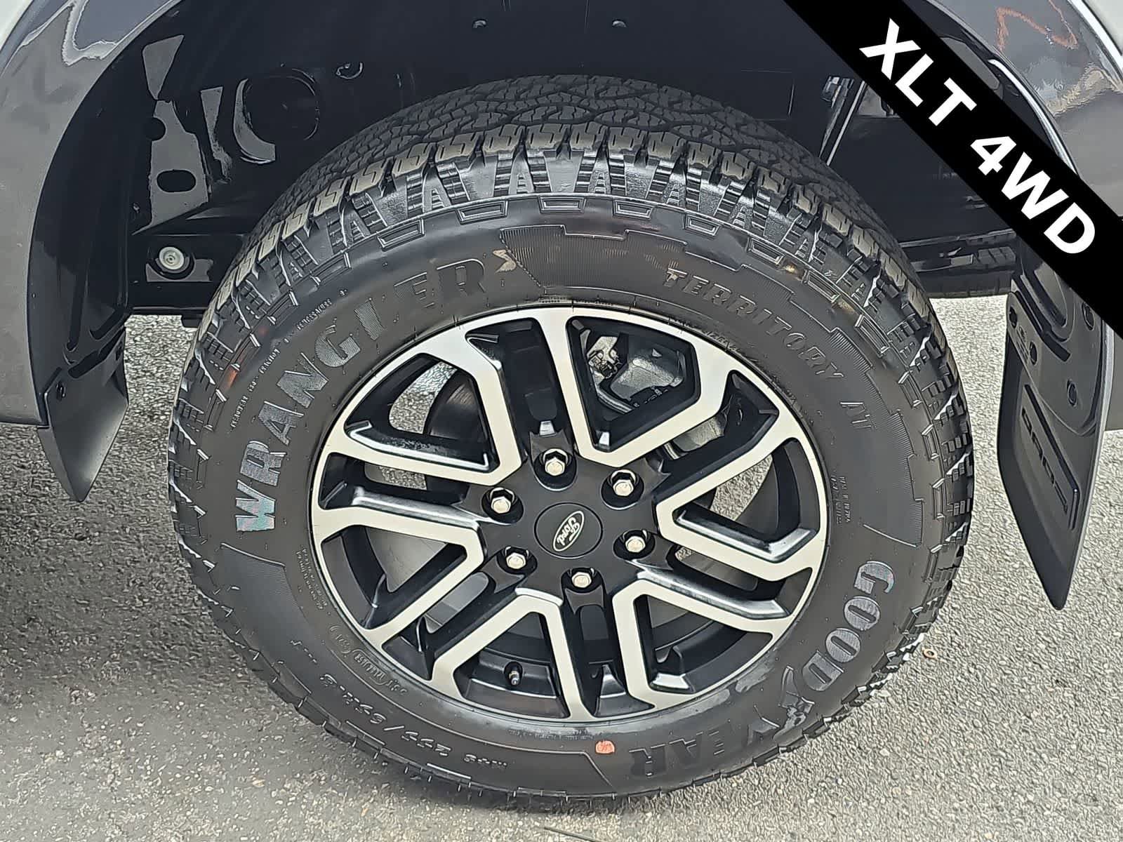 Used 2024 Ford Ranger XLT w/ Trailer Tow Package image 12