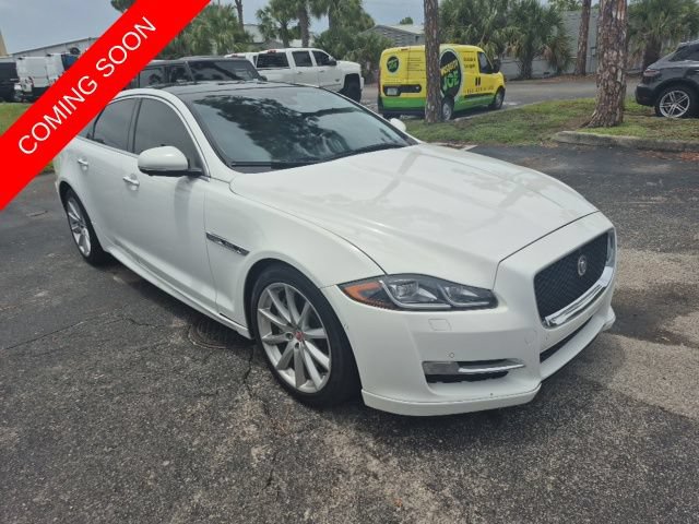 Used 2016 Jaguar XJ R-Sport RWD image 3