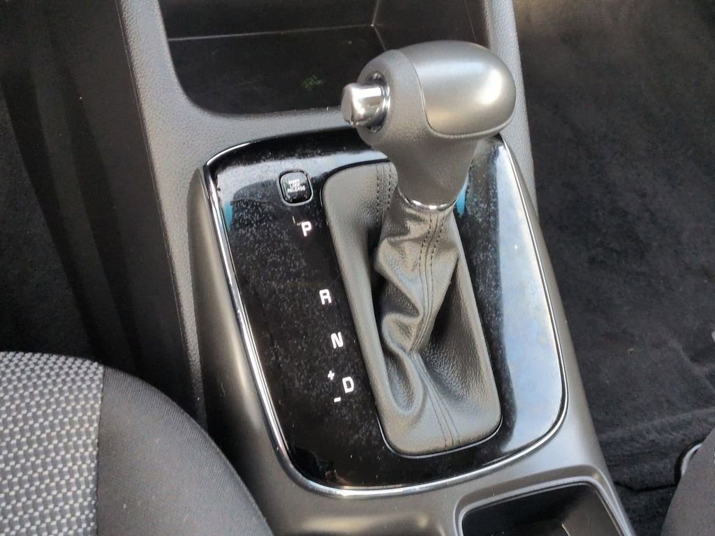 Used 2017 Kia Forte LX image 16