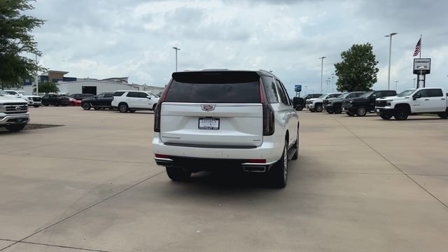 Used 2024 Cadillac Escalade Premium Luxury w/ Performance Package AWD/4WD image 8