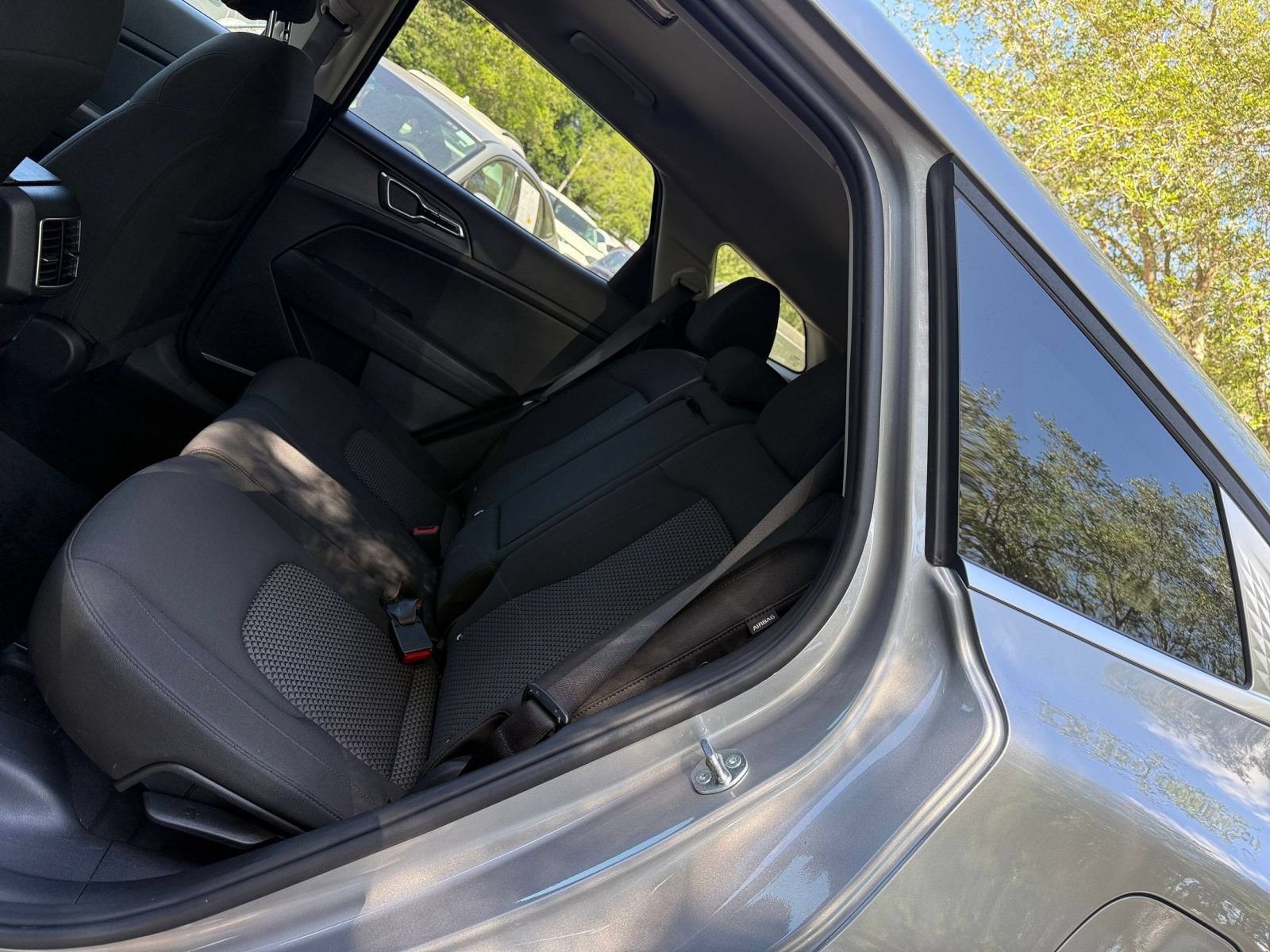 Used 2025 Kia Sportage LX FWD image 24