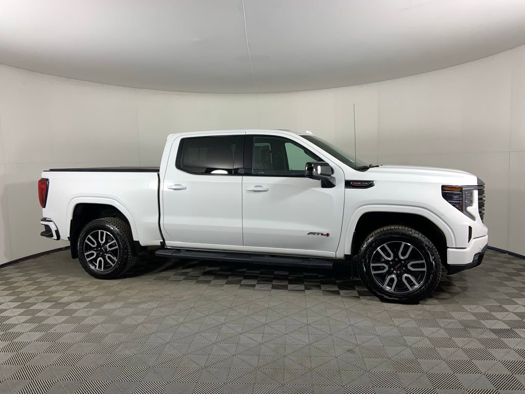 Used 2024 GMC Sierra 1500 AT4 w/ Technology Package AWD/4WD image 2