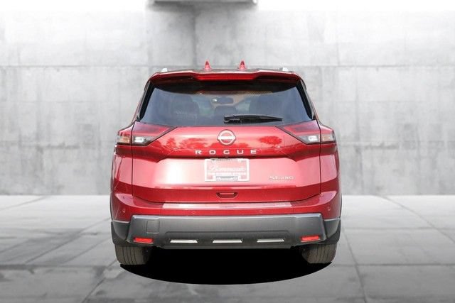 Certified 2025 Nissan Rogue SL w/ Tech Package AWD/4WD image 6