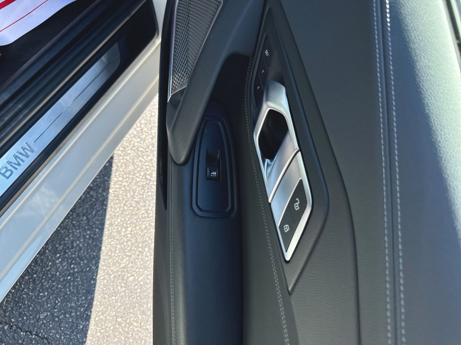 Used 2019 BMW Z4 sDrive30i w/ Convenience Package image 32