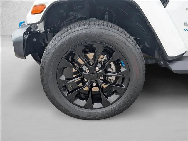 Used 2022 Jeep Wrangler Unlimited Sahara w/ Cold Weather Group image 24