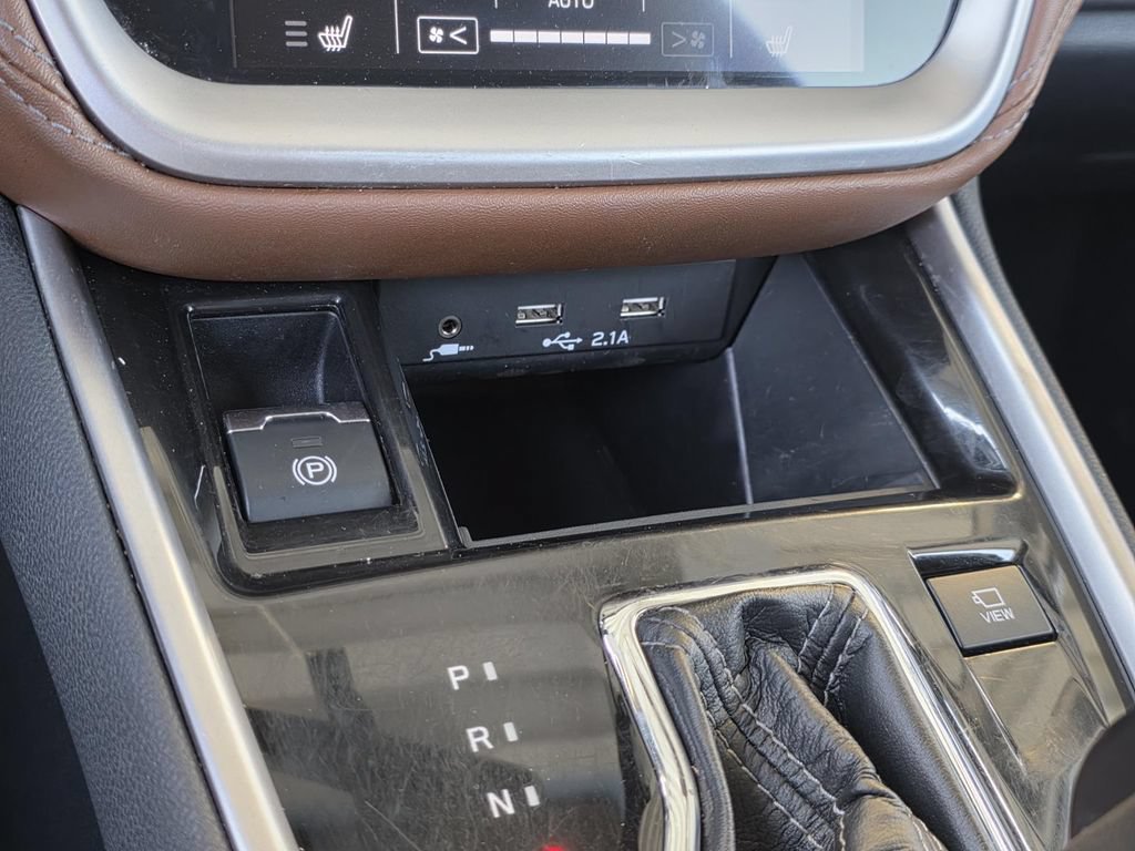 Used 2022 Subaru Outback Touring XT AWD/4WD image 27