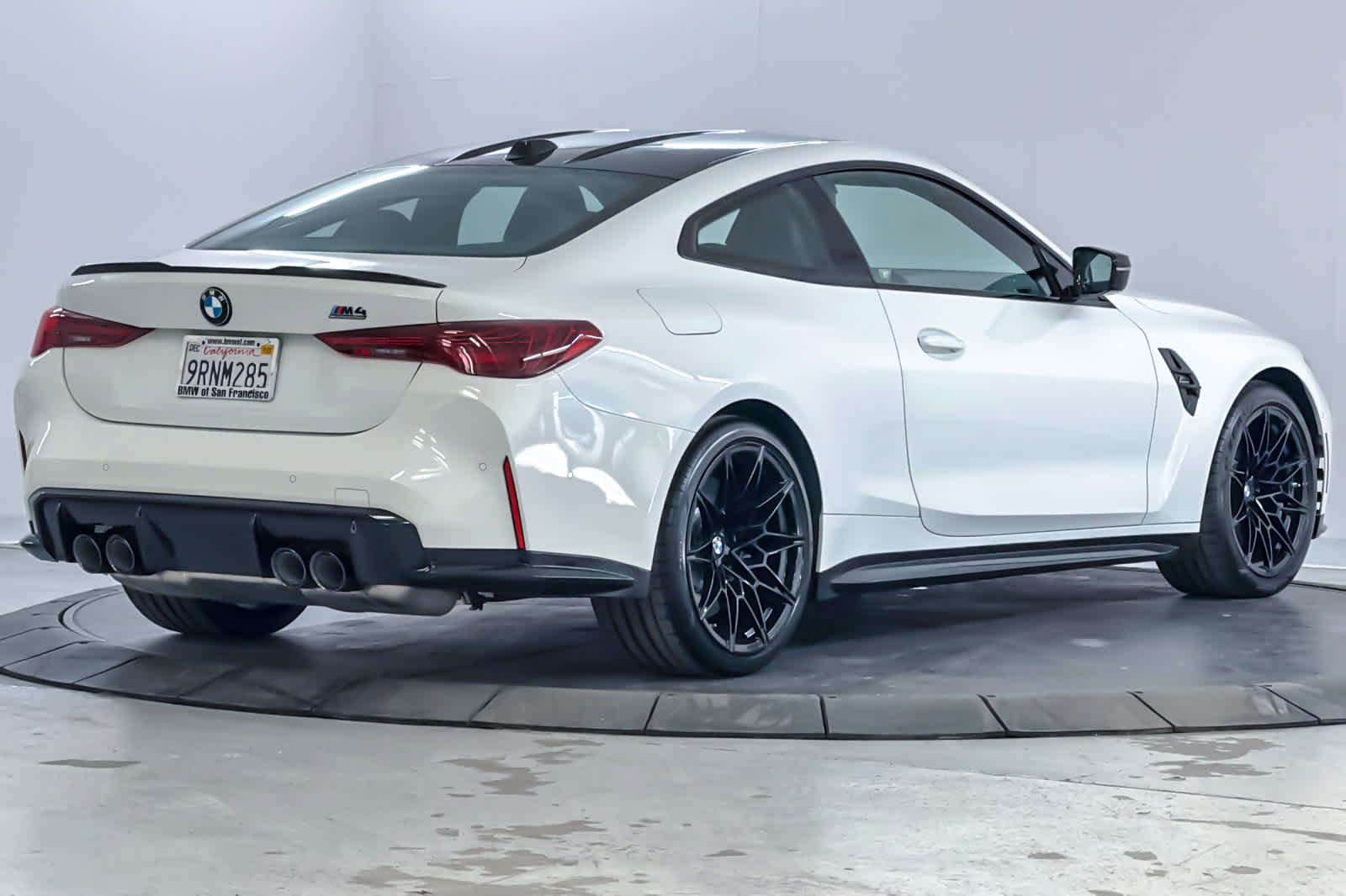 Used 2025 BMW M4 Competition w/ Executive Package RWD image 2