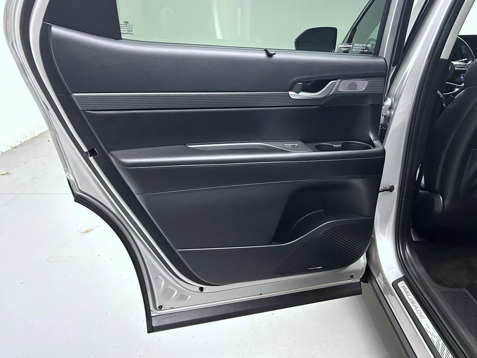 Used 2025 Hyundai Palisade Limited image 21