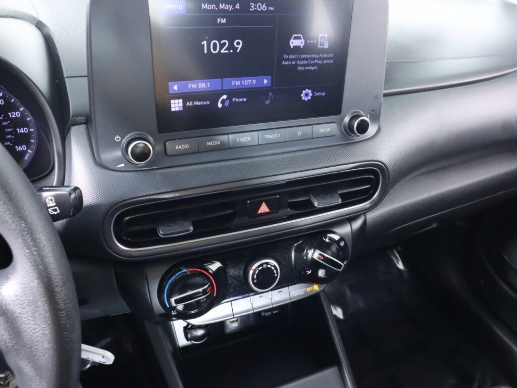 Used 2022 Hyundai Kona SE w/ Cargo Package AWD/4WD image 16