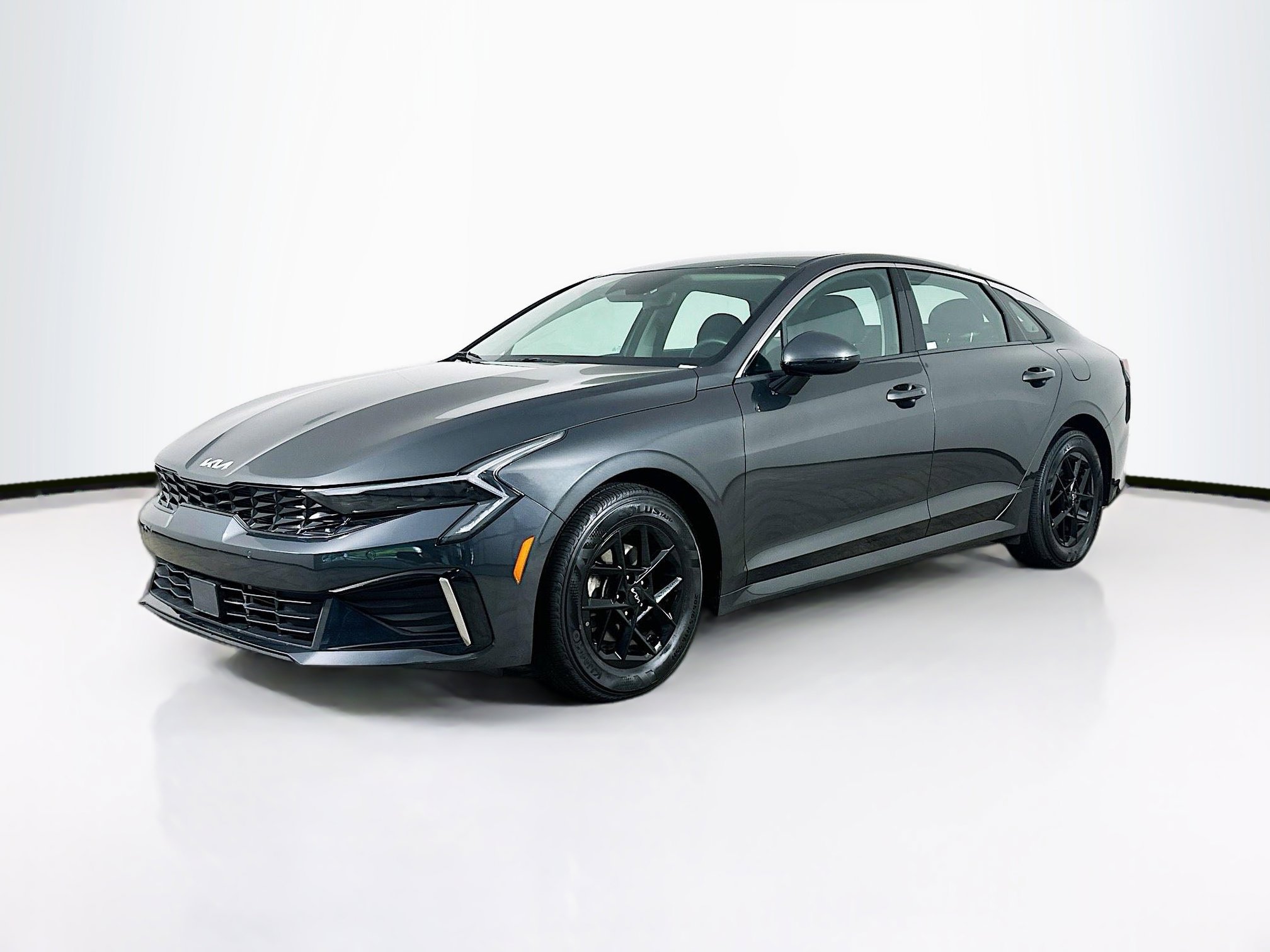 Used 2025 Kia K5 LXS FWD image 3
