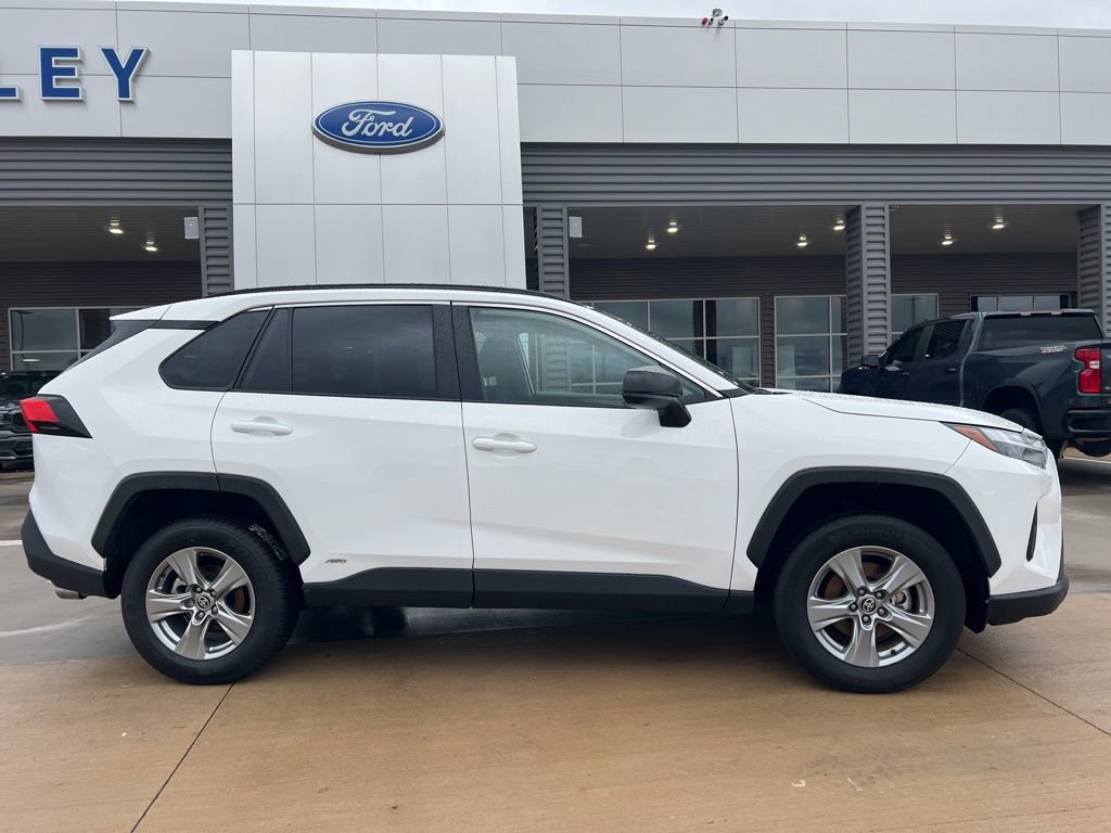 Used 2025 Toyota RAV4 LE image 11