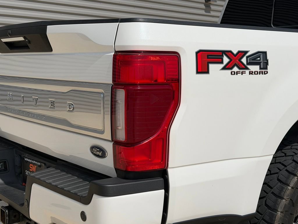 Used 2022 Ford F250 Limited AWD/4WD image 11