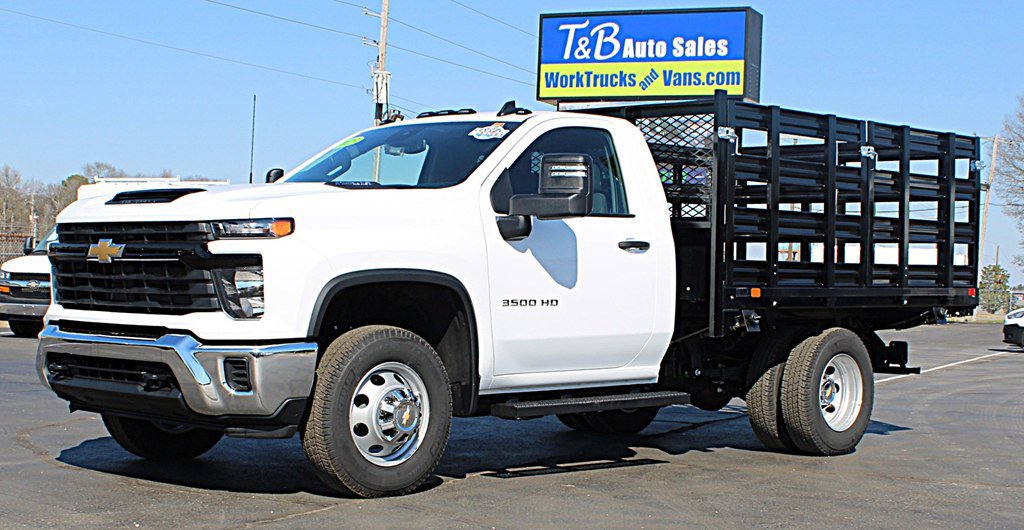 Used 2025 Chevrolet Silverado 3500 W/T w/ WT Convenience Package RWD image 3