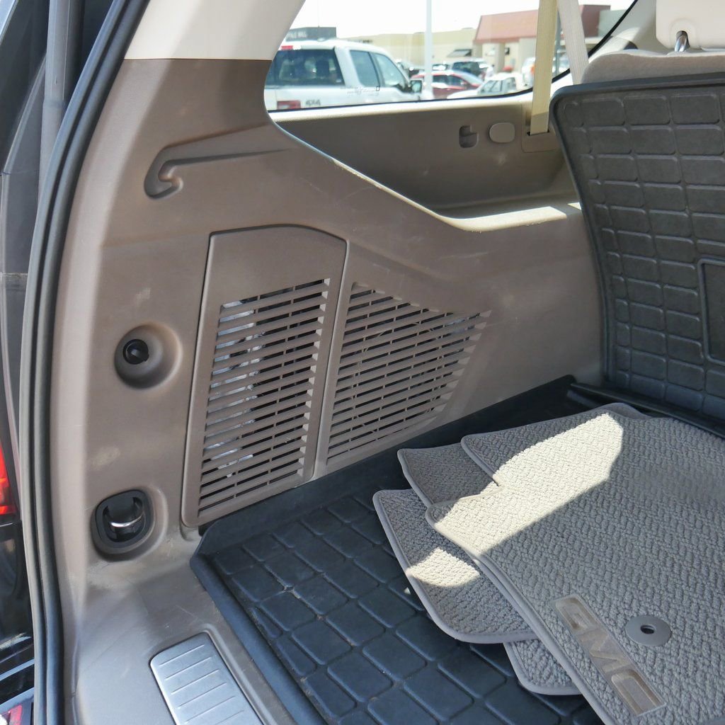 Used 2023 GMC Yukon XL Denali image 25