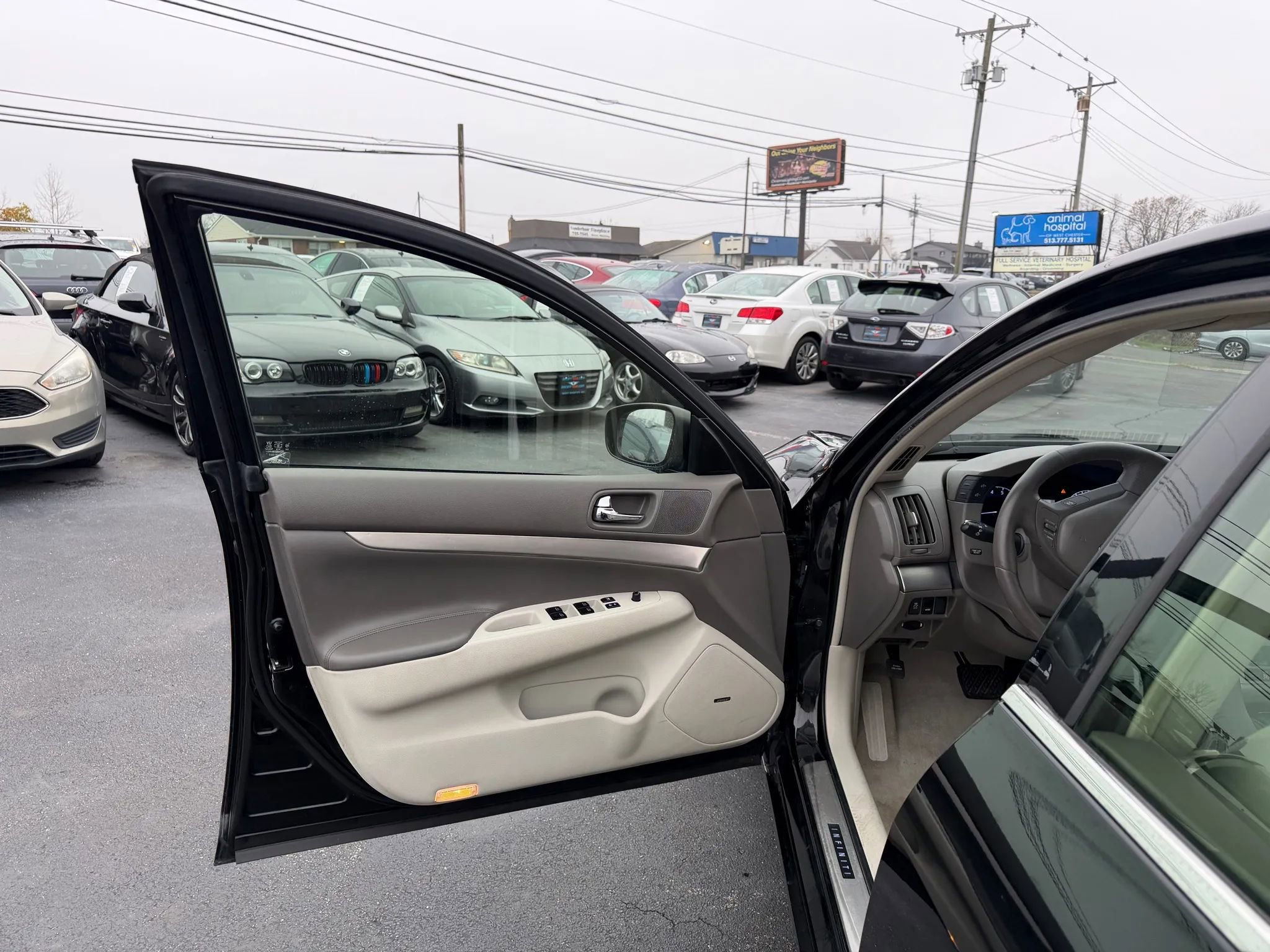 Used 2015 INFINITI Q40 w/ Navigation Package image 33