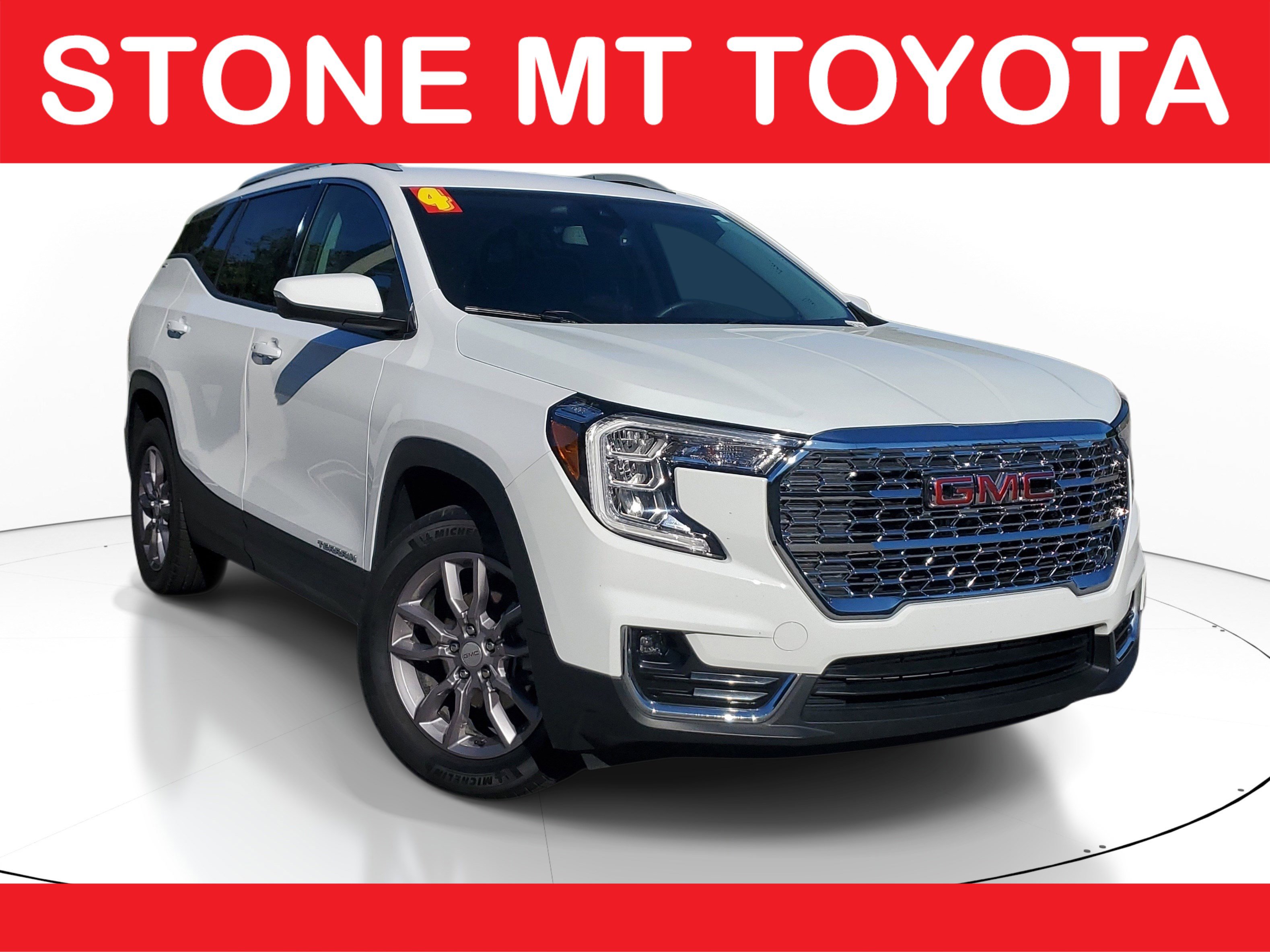 Used 2024 GMC Terrain SLT AWD/4WD image 1