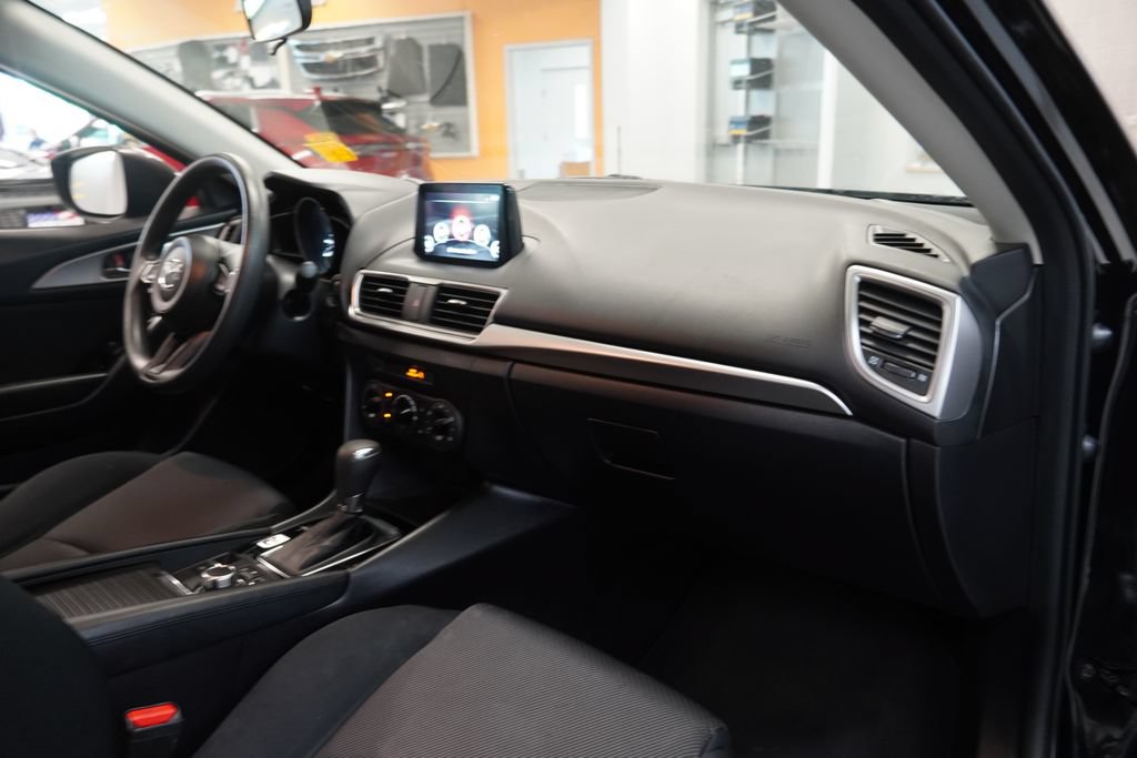 Used 2017 MAZDA MAZDA3 Sport FWD image 35