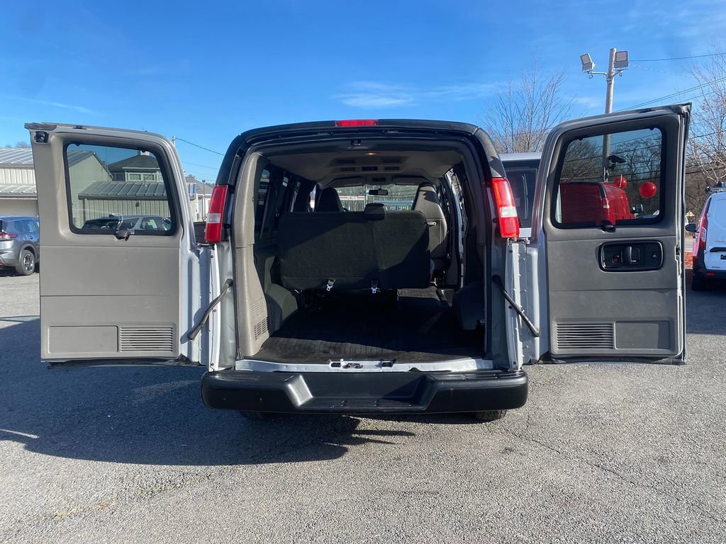 Used 2017 Chevrolet Express 2500 LS image 27