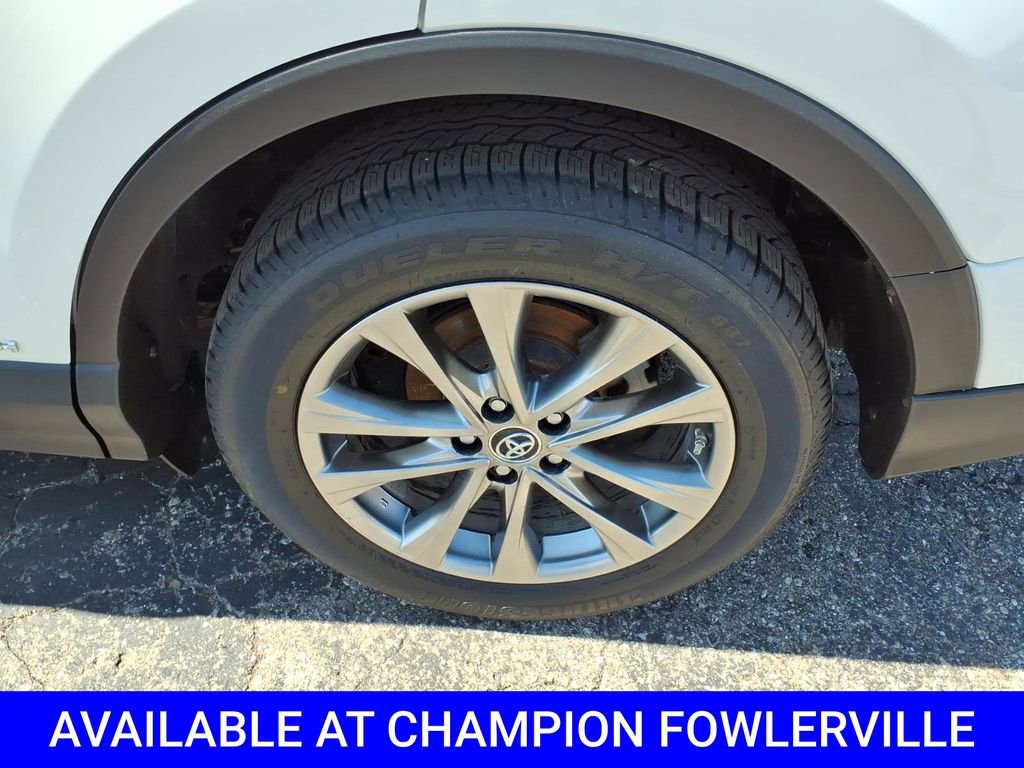 Used 2018 Toyota RAV4 Limited w/ Advanced Technology Package image 7