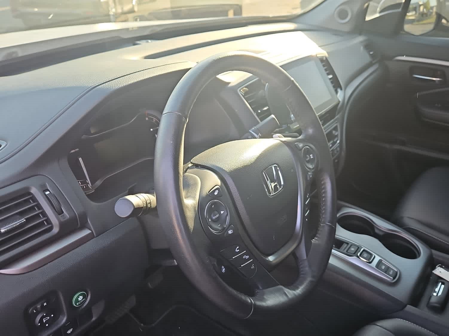 Used 2023 Honda Ridgeline RTL-E image 2
