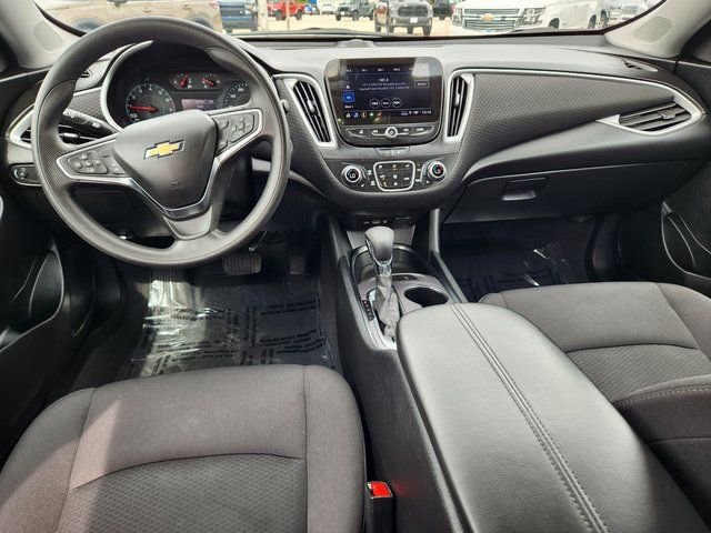 Used 2024 Chevrolet Malibu LT image 9