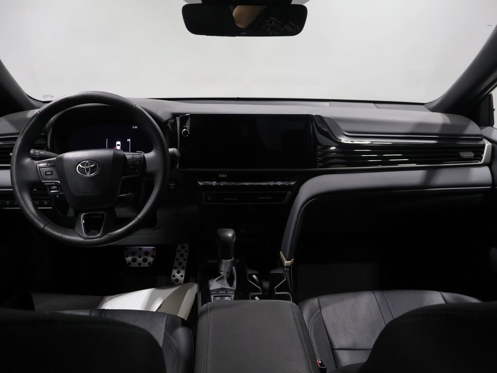Used 2026 Toyota Camry XSE FWD image 15