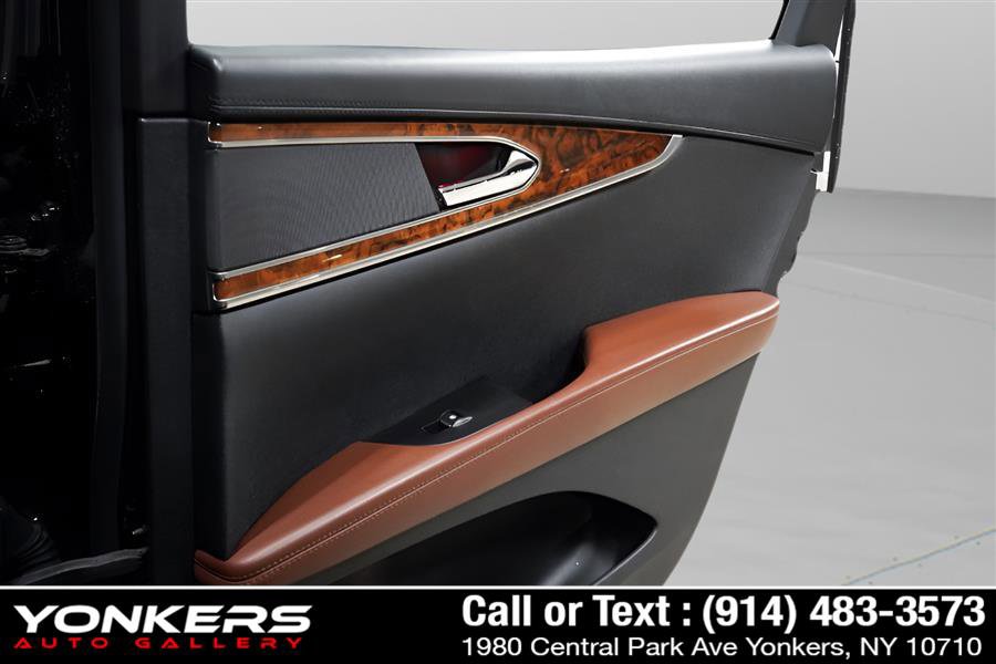 Used 2017 Lincoln MKX Reserve w/ Lincoln MKX Climate Package image 30