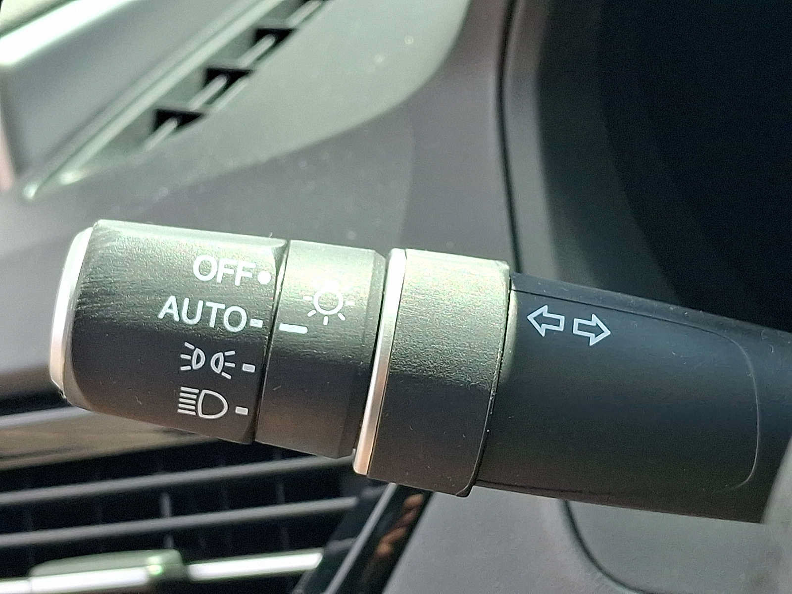 Used 2019 Acura RDX w/ Technology Package AWD/4WD image 26