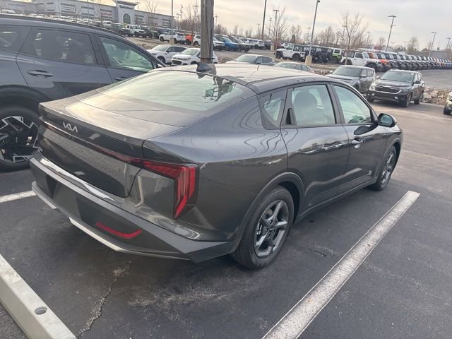 Used 2026 Kia K4 LXS image 4