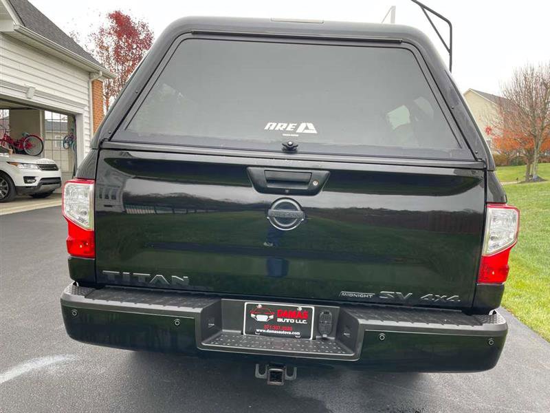 Used 2018 Nissan Titan SV w/ SV Convenience Package image 6