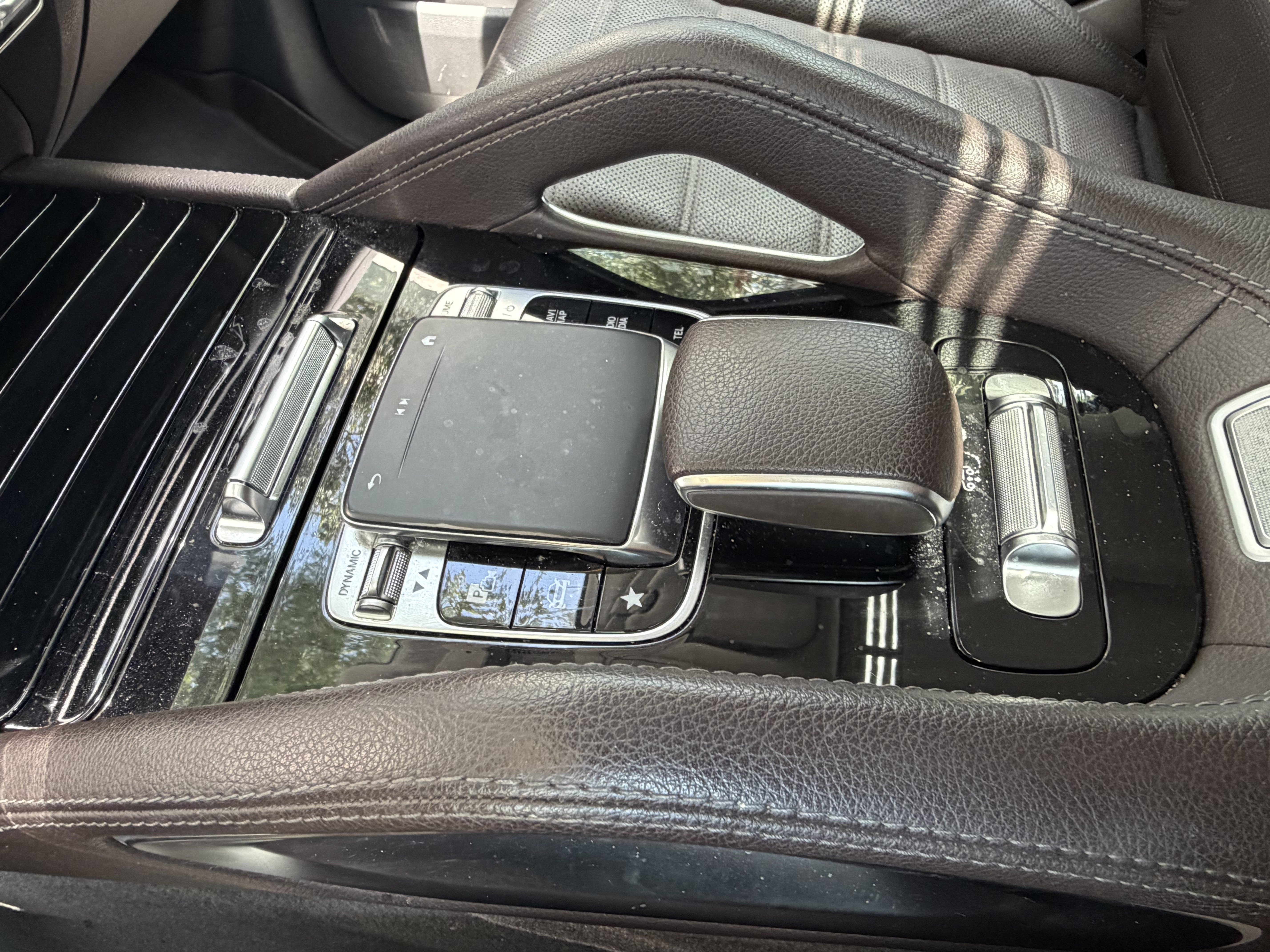 Used 2020 Mercedes-Benz GLS 450 4MATIC image 28