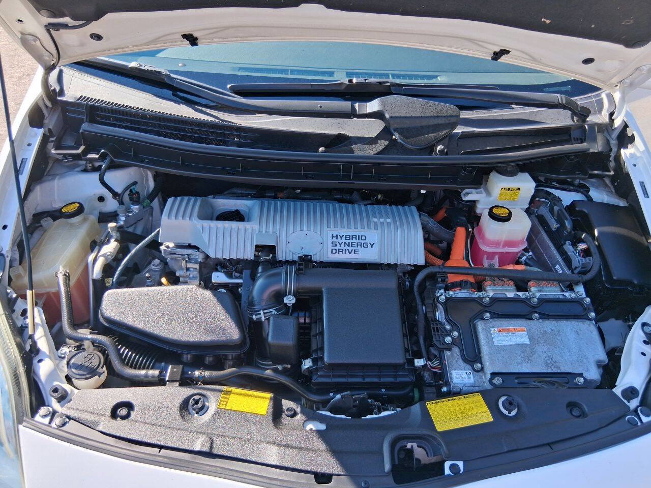 Used 2011 Toyota Prius Three w/ Navigation Pkg image 18