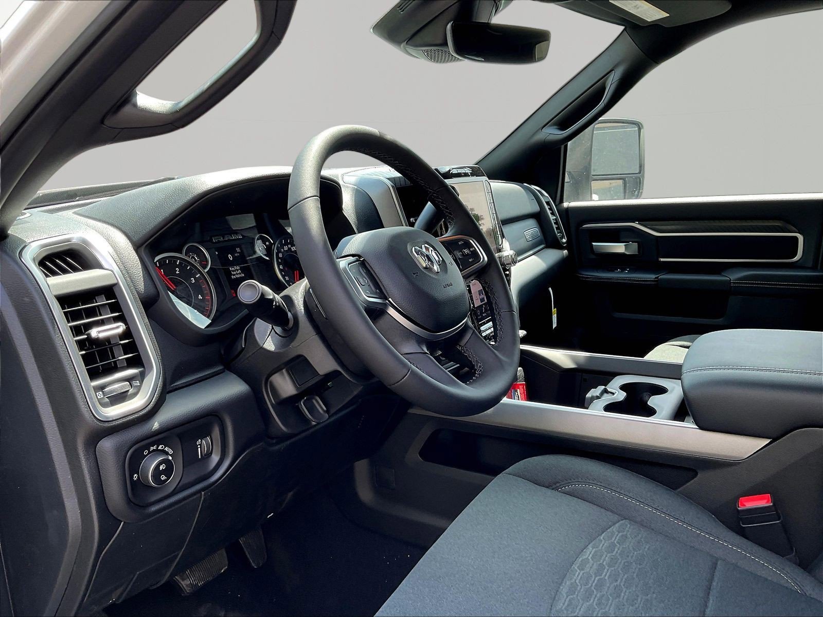 New 2026 RAM 3500 Big Horn AWD/4WD image 15