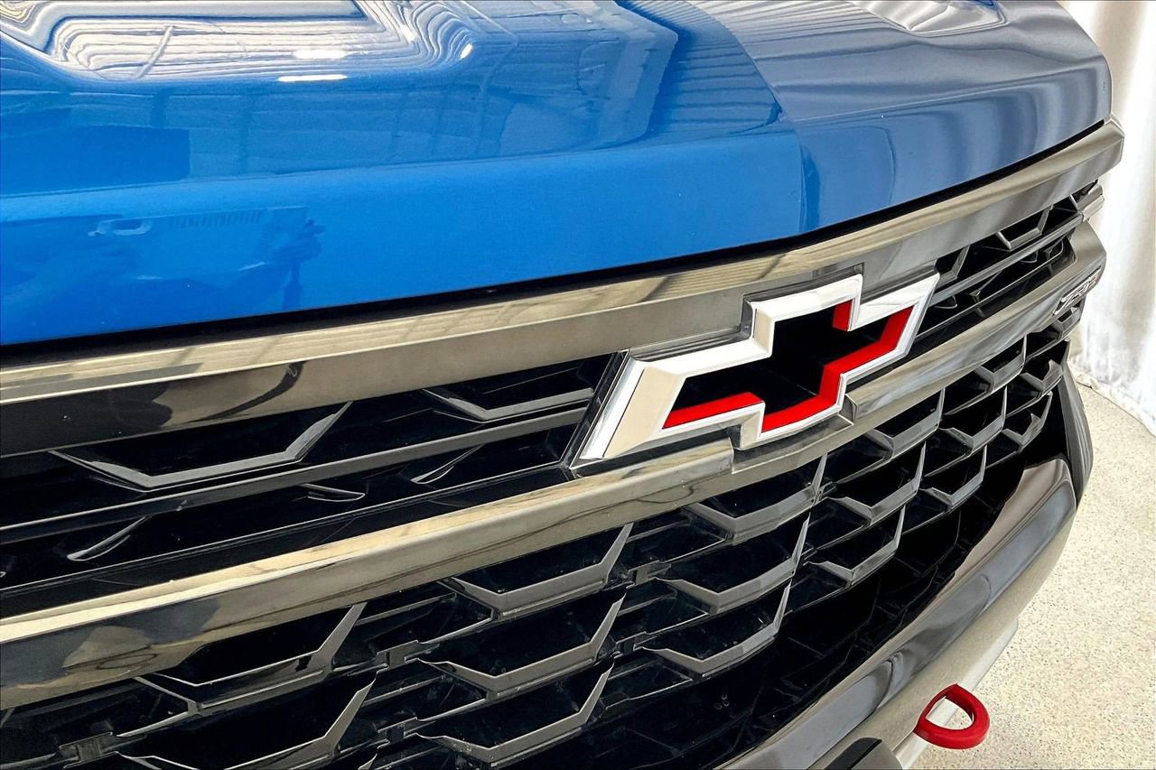 Used 2022 Chevrolet Silverado 1500 ZR2 w/ Technology Package AWD/4WD image 30
