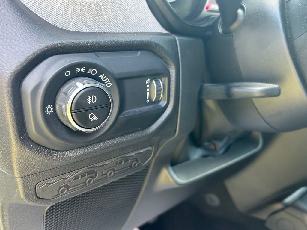 Used 2024 Jeep Gladiator Sport image 13