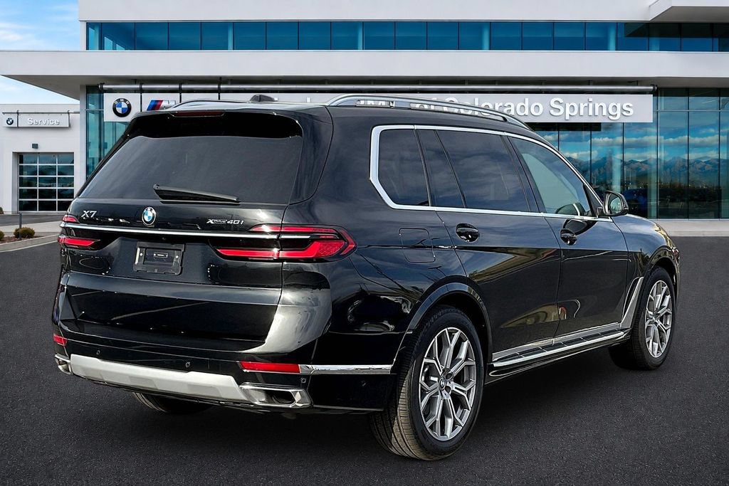 Used 2025 BMW X7 xDrive40i AWD/4WD image 6