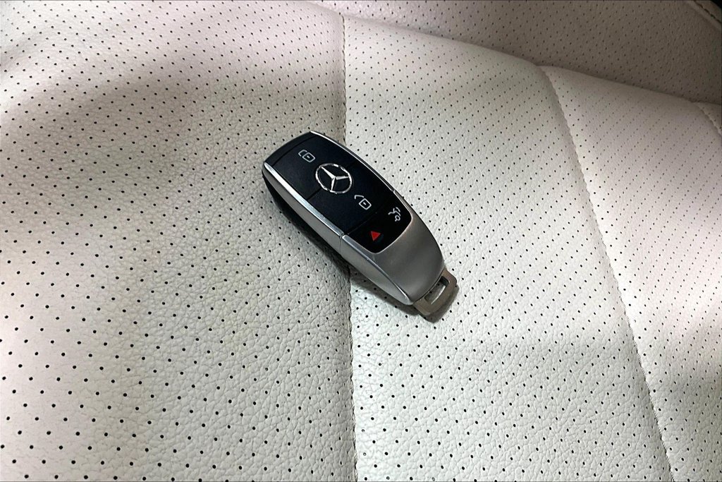 Used 2021 Mercedes-Benz GLE 350 4MATIC image 10