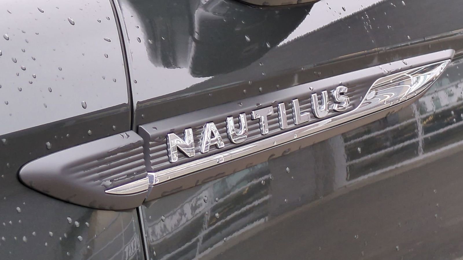 Used 2022 Lincoln Nautilus Reserve AWD/4WD image 12