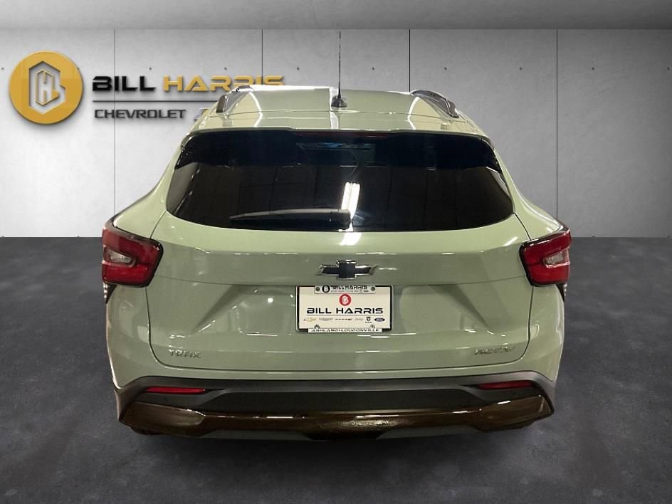 Used 2024 Chevrolet Trax ACTIV w/ Sunroof Package image 11