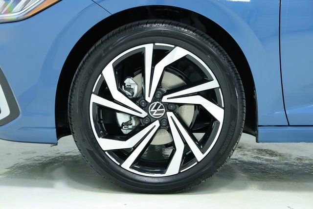 New 2025 Volkswagen Jetta SEL image 8