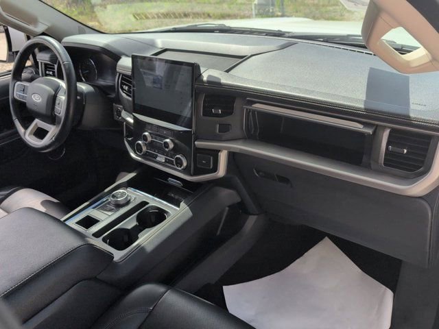Used 2024 Ford Expedition Max XLT image 33