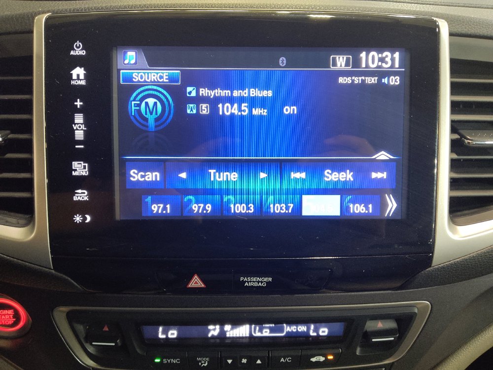 Used 2017 Honda Pilot EX image 25