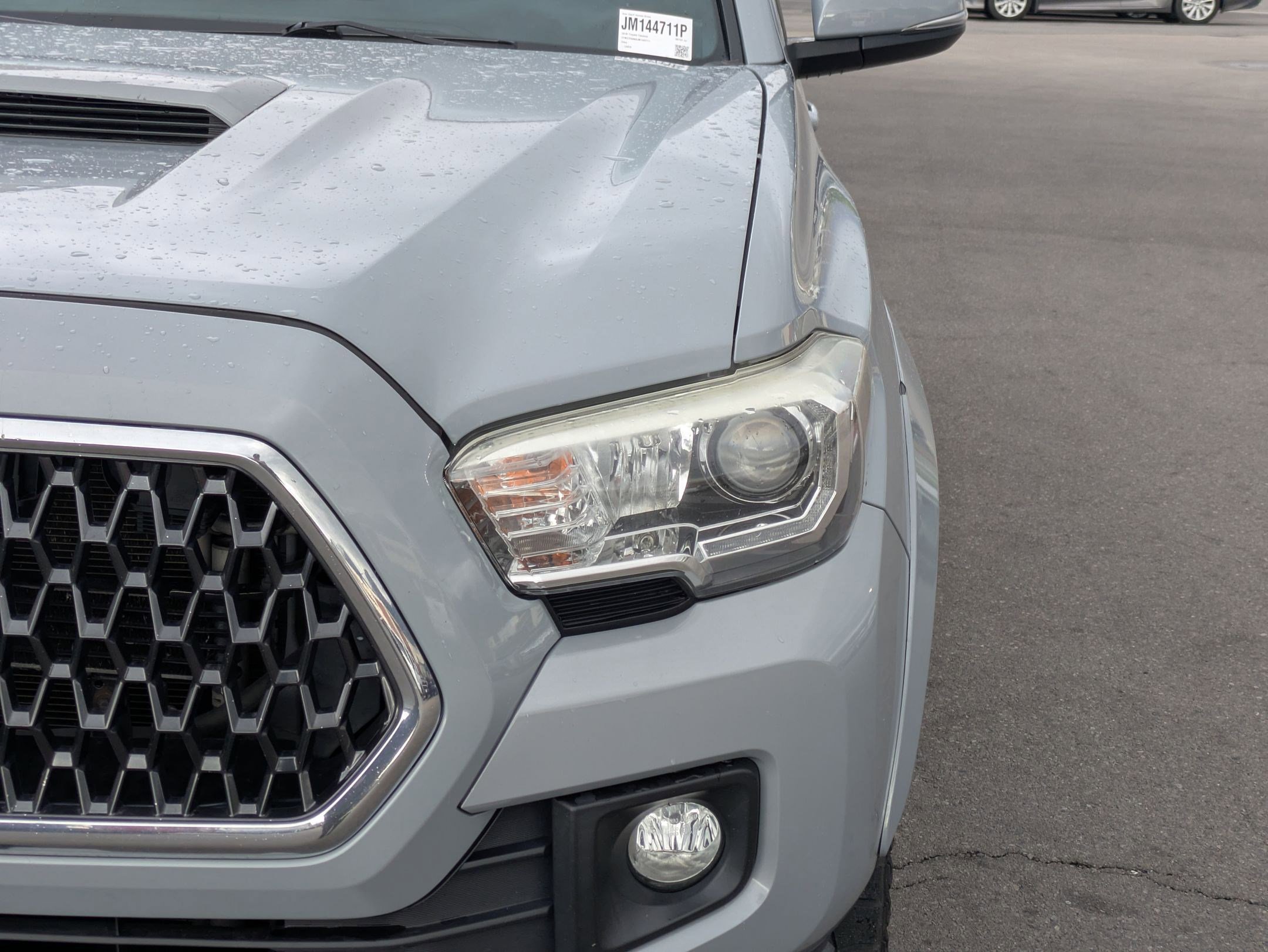 Used 2018 Toyota Tacoma TRD Sport w/ Technology Package image 12