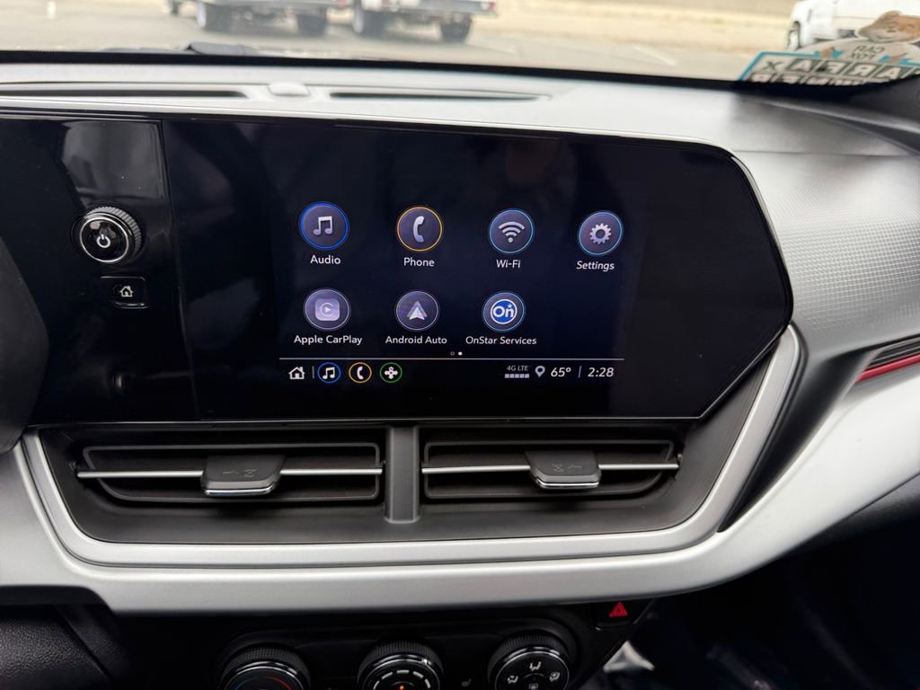 Certified 2024 Chevrolet Trax RS image 21