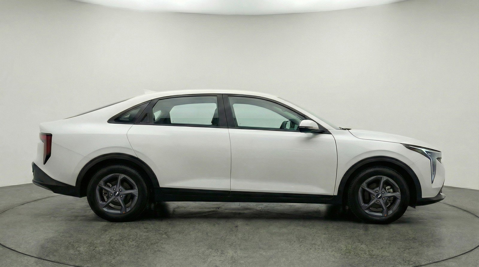 Used 2025 Kia K4 LXS image 11