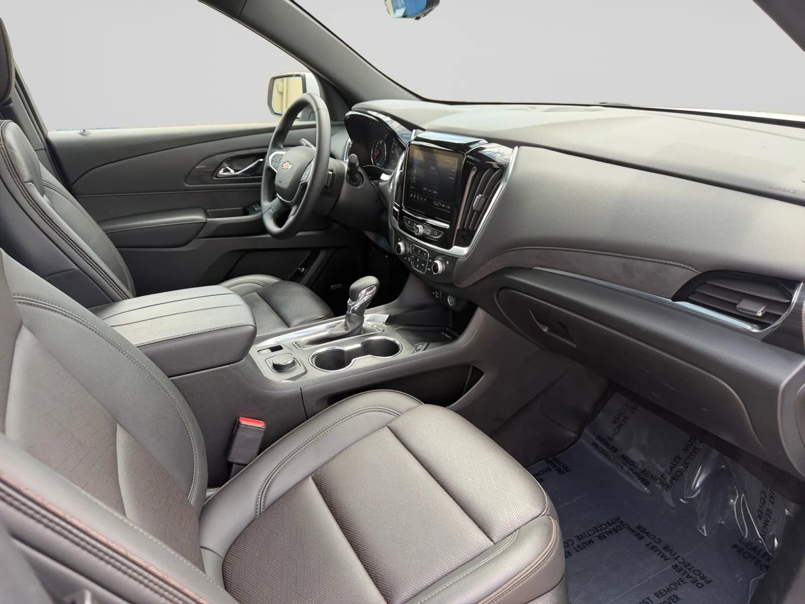 Used 2023 Chevrolet Traverse High Country AWD/4WD image 36