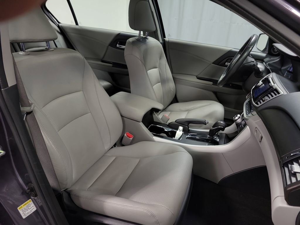 Used 2013 Honda Accord Touring image 26