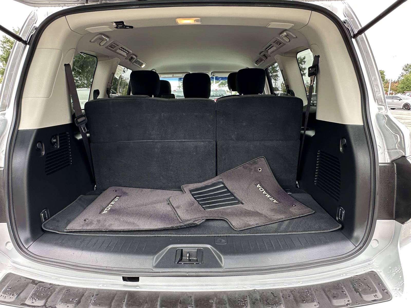 Used 2017 Nissan Armada SV AWD/4WD image 35